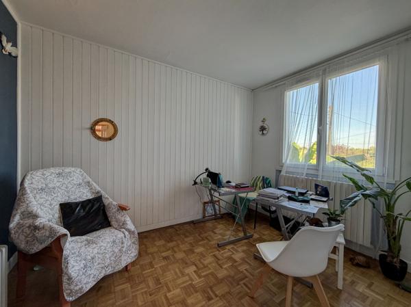 Villeneuve-sur-Lot (47300) Villeneuve-sur-Lot, rive gauche – Maison familiale 158 m² 5 chambres, avec jardin et piscine