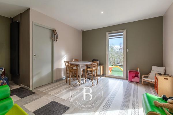 Grézieu-la-Varenne, Maison 5 Chambres -  220 m² à vendre
