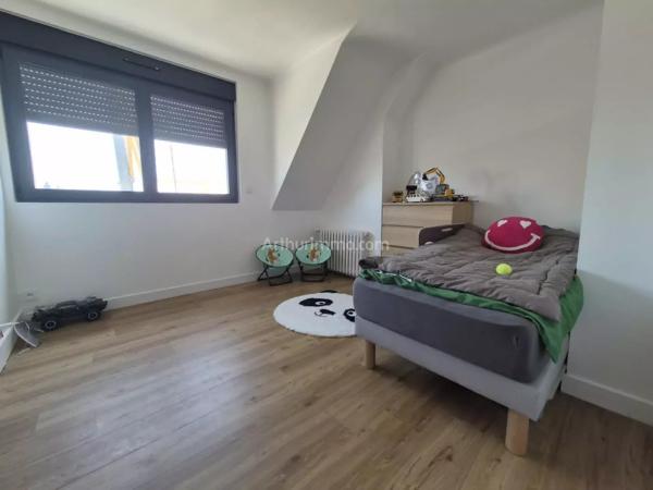 Vente                                                      Maison
                        
                     6 pièces                      110 m2                     à Erdeven