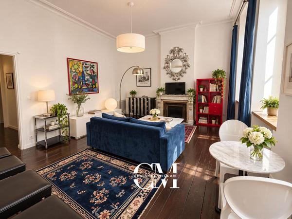 Appartement en pierre de 62 m², saint Seurin, jardin public