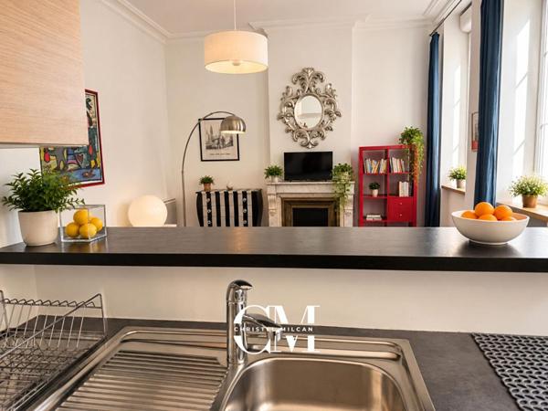 Appartement en pierre de 62 m², saint Seurin, jardin public
