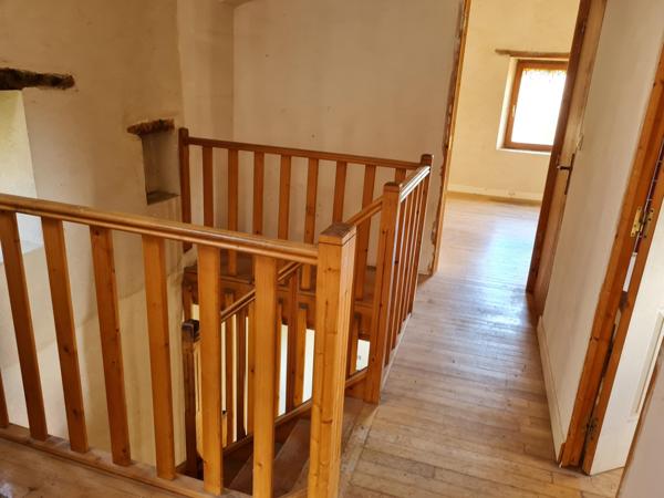 Durfort-et-Saint-Martin-de-Sossenac (30170) Maison de hameau en pierre au calme absolu avec terrasse et vue pnoramique, plus un chai de 100m² aménageable