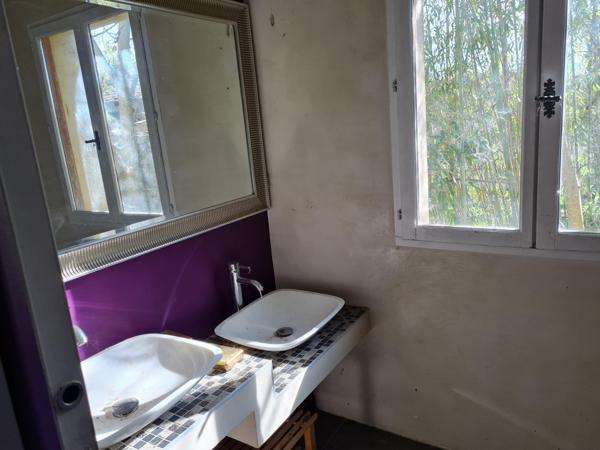 Durfort-et-Saint-Martin-de-Sossenac (30170) Maison de hameau en pierre au calme absolu avec terrasse et vue pnoramique, plus un chai de 100m² aménageable