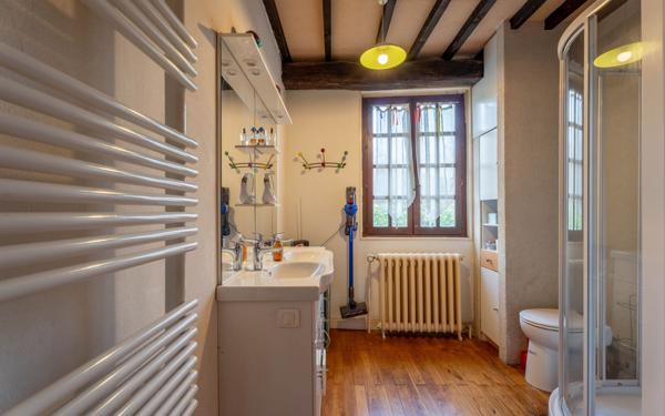 Maison à vendre    7 pièces •  Bully