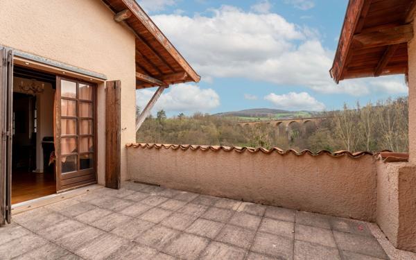 Maison à vendre    7 pièces •  Bully