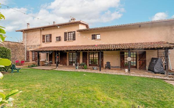 Maison à vendre    7 pièces •  Bully