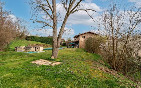 Maison à vendre    7 pièces •  Bully