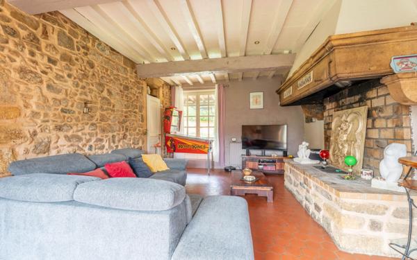 Maison à vendre    7 pièces •  Bully