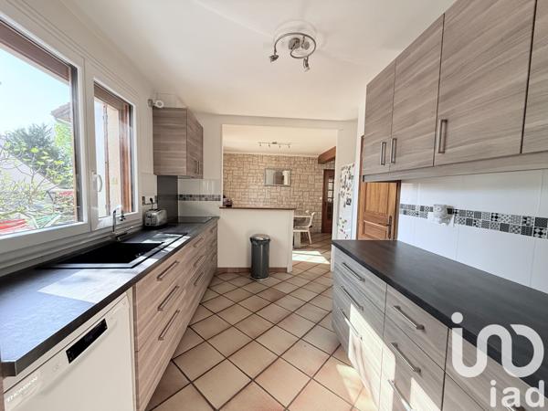 Maison à vendre 8 pièces 176 m² Soisy-sur-Seine