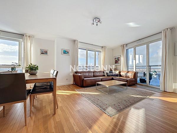 ISSY LES MOULINEAUX - A vendre Appartement 4 pièces en étage élevé avec terrasse et vue sur Paris