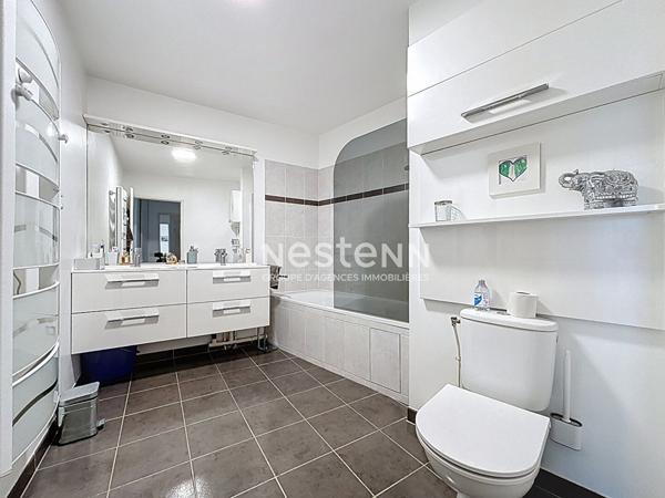 ISSY LES MOULINEAUX - A vendre Appartement 4 pièces en étage élevé avec terrasse et vue sur Paris