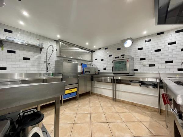 LORGUES FONDS DE COMMERCE