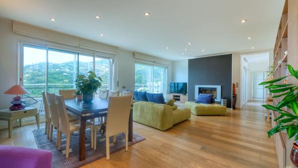 Vente Appartement Villa de toit 6 pièces Vue Mer Ville Di Pietrabugno