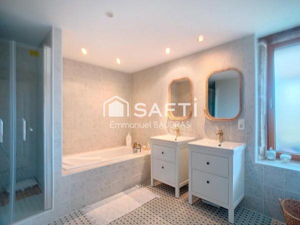 Maison rénovée en pierres