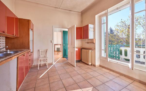 Maison à vendre    5 pièces • 155 m2 Manosque