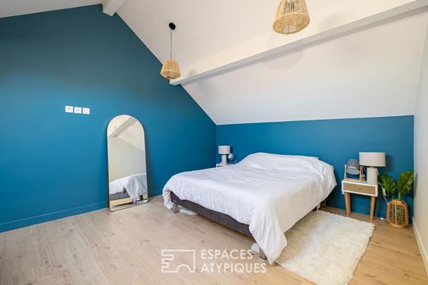 Maison ancienne à la rénovation contemporaine avec piscine et jardin