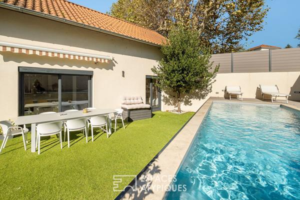 Maison ancienne à la rénovation contemporaine avec piscine et jardin