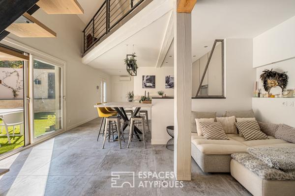 Maison ancienne à la rénovation contemporaine avec piscine et jardin