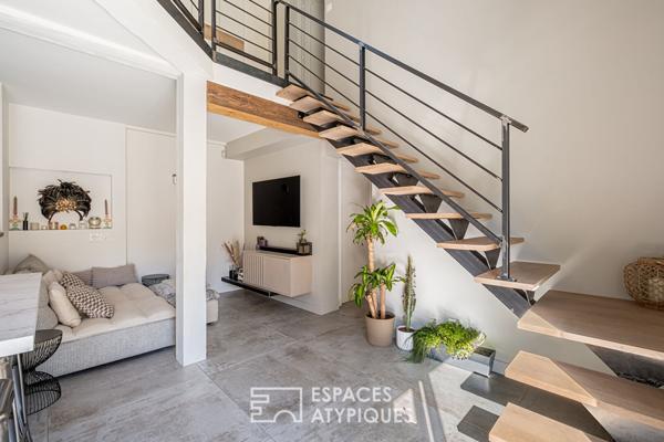 Maison ancienne à la rénovation contemporaine avec piscine et jardin