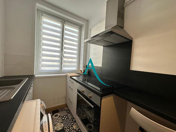 Votre agence l'Adresse vous présente ce superbe F2 loué meublé en plein centre-ville du Havre !