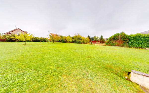 Maison à vendre    8 pièces •  Ay-sur-Moselle