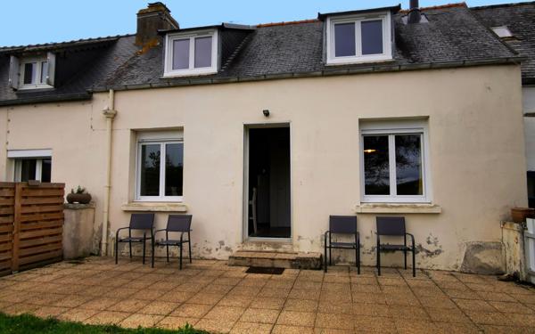 Maison à vendre    3 pièces •  Locquirec