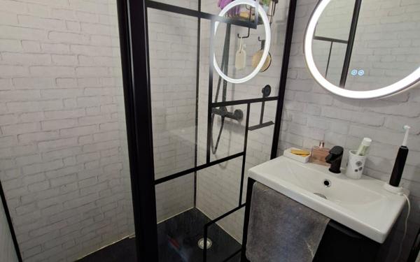 Maison à vendre    3 pièces •  Locquirec