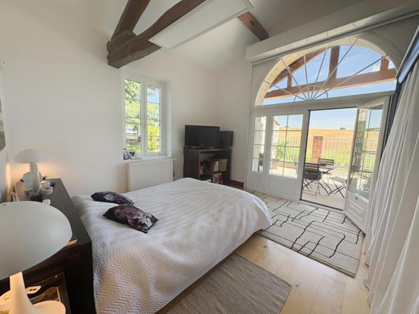 Propriété de Caractère – 260 m² habitables – Prestations haut de gamme – Piscine & Spa –