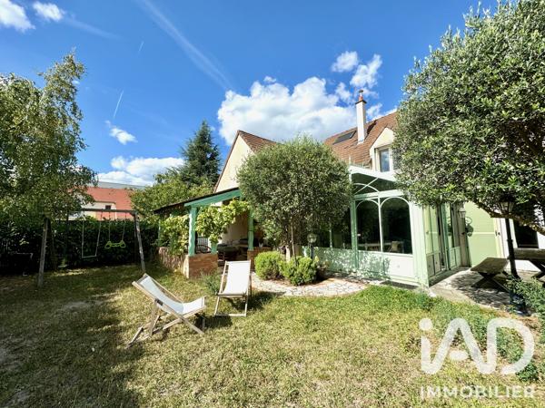 Maison à vendre 8 pièces 213 m² Chatou