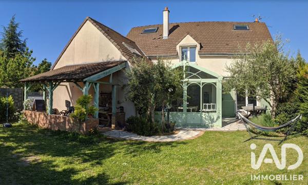 Maison à vendre 8 pièces 213 m² Chatou