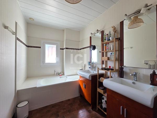 Maison Bouaye 7 pièce(s) 160 m2