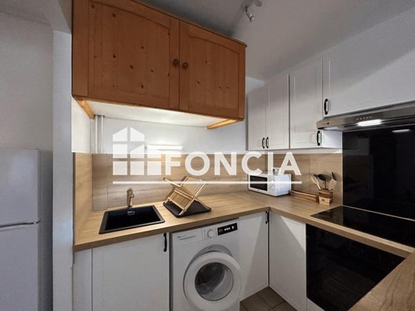 Location Appartement meublé 2 pièces 32.64 m² - RESIDENCE LE FRANCE - 28 RUE CARNOT Poitiers 86000