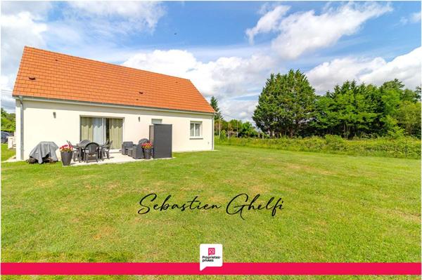 maison de plain-pied avec 3 chambres cellier grand terrain de 1860 m²