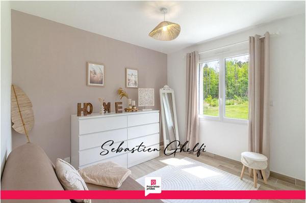 maison de plain-pied avec 3 chambres cellier grand terrain de 1860 m²