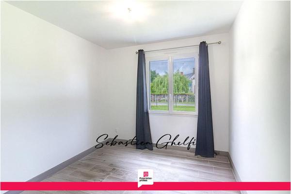 maison de plain-pied avec 3 chambres cellier grand terrain de 1860 m²