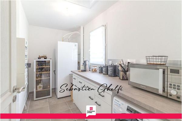 maison de plain-pied avec 3 chambres cellier grand terrain de 1860 m²