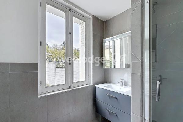 Maison à vendre 7 pièces de 179 m² à Saint-Ouen-l'Aumône