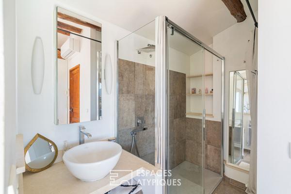 Triplex en dernier étage avec vue dégagée, Mazargues, Marseille