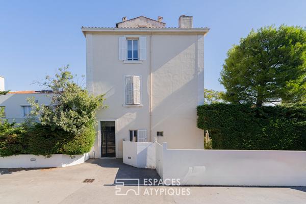 Triplex en dernier étage avec vue dégagée, Mazargues, Marseille