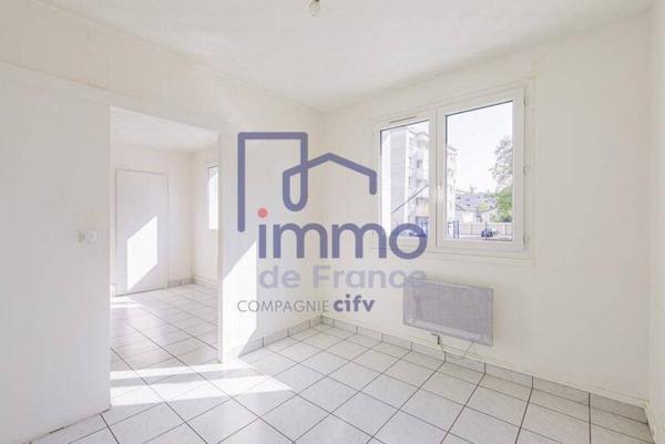 Appartement 4 pièces                                        - 38400 Saint-Martin-d'Hères Réf : 21755-IMMODEFRANCE69