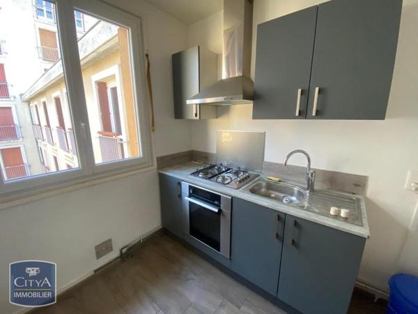 Location appartement Bourges (18000) 2 pièces 47m²