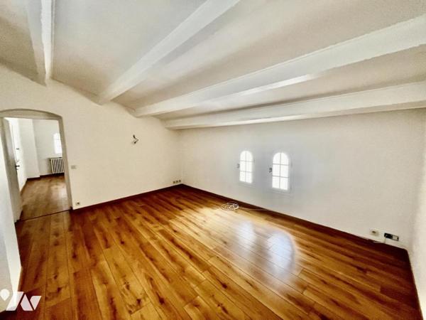 Propriété sur 12 ha proche d'Uzès et Avignon avec piscine