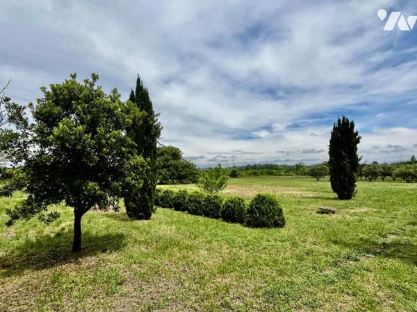 Propriété sur 12 ha proche d'Uzès et Avignon avec piscine