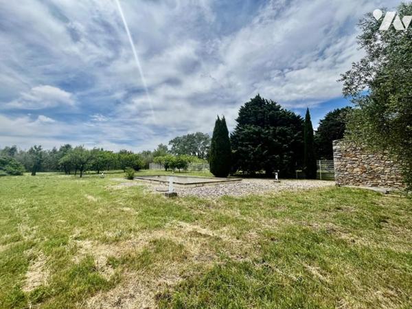 Propriété sur 12 ha proche d'Uzès et Avignon avec piscine