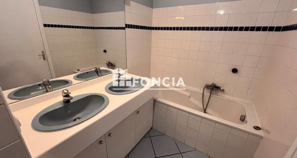 Location Appartement 5 pièces 111.78 m² - Mouvaux 59420