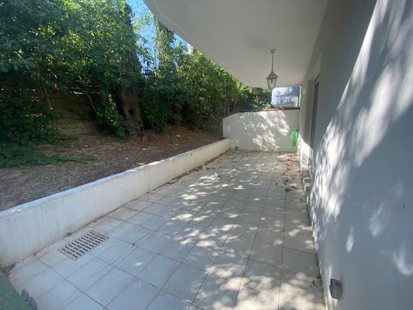 Collines Estanove - T2 avec 2 parkings - 48 m2
