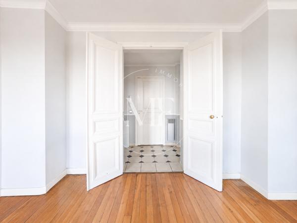 Appartement
         4 pièces
        - 86 m² Exclusivité 470 000 € *