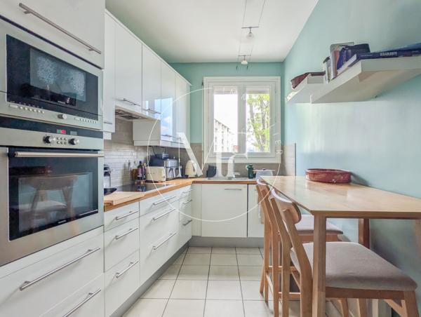 Appartement
         4 pièces
        - 86 m² Exclusivité 470 000 € *