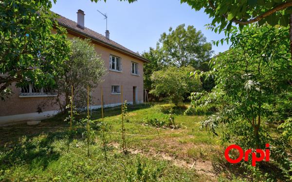 Maison à vendre    4 pièces •  Saint-Genis-Laval