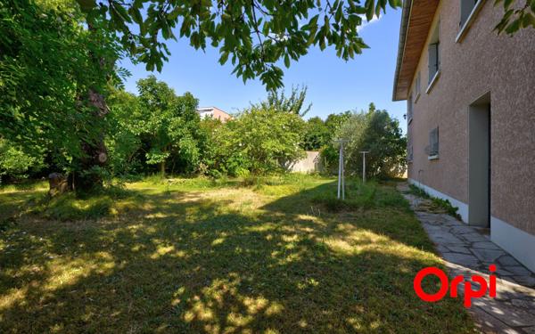 Maison à vendre    4 pièces •  Saint-Genis-Laval